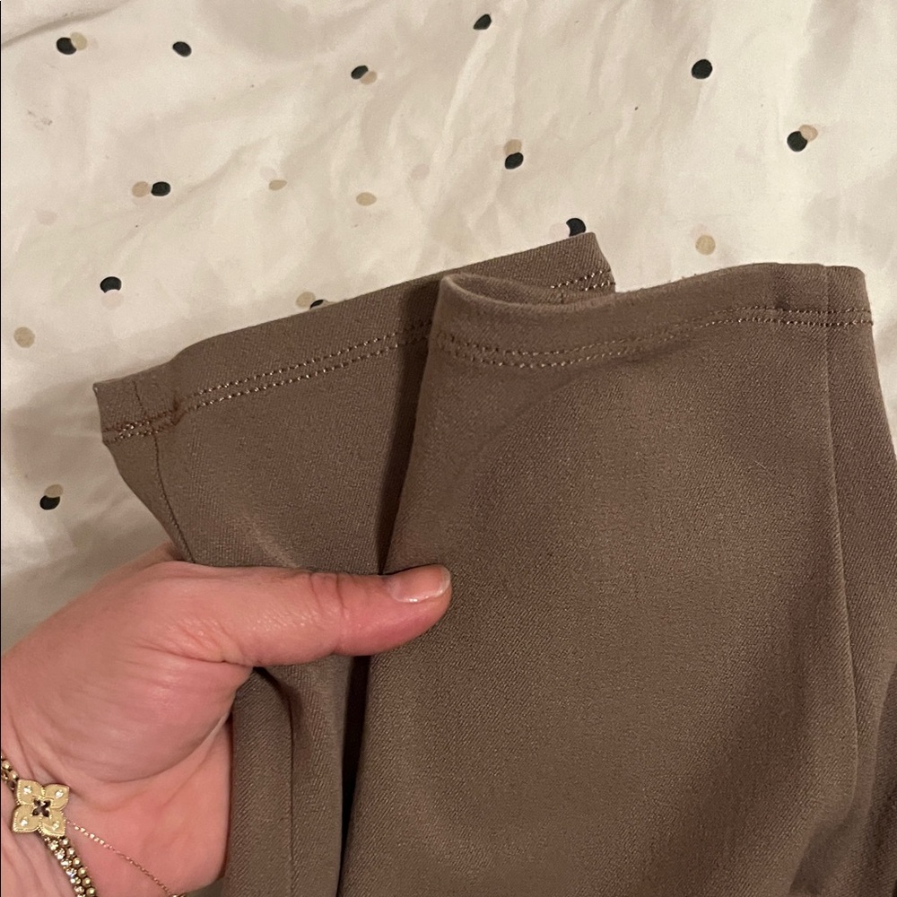 Express Women's Tan and black stretch pants/dress pants - Picture 5 of 9
